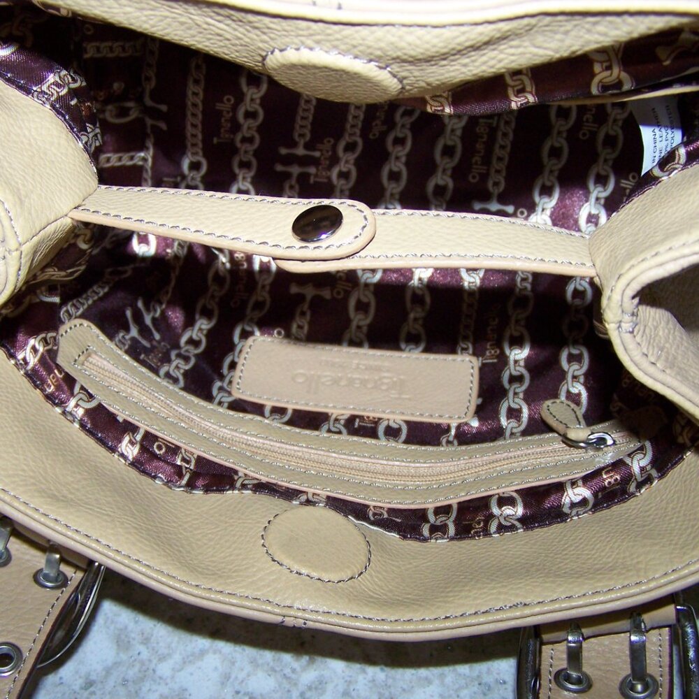 Tiganello Tan Leather Bucket Bag with Matching Key Fob - Picture 3 of 8